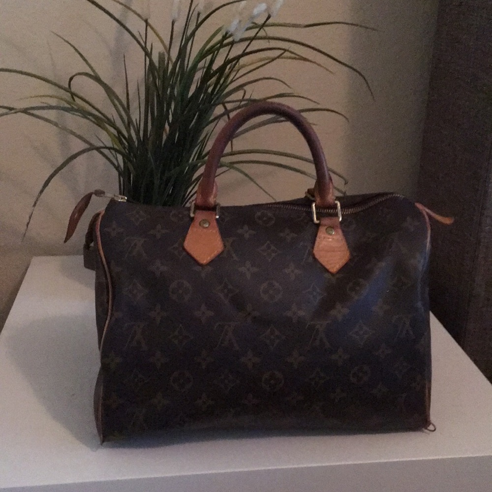 💥beautiful Speedy 30🔥 special price